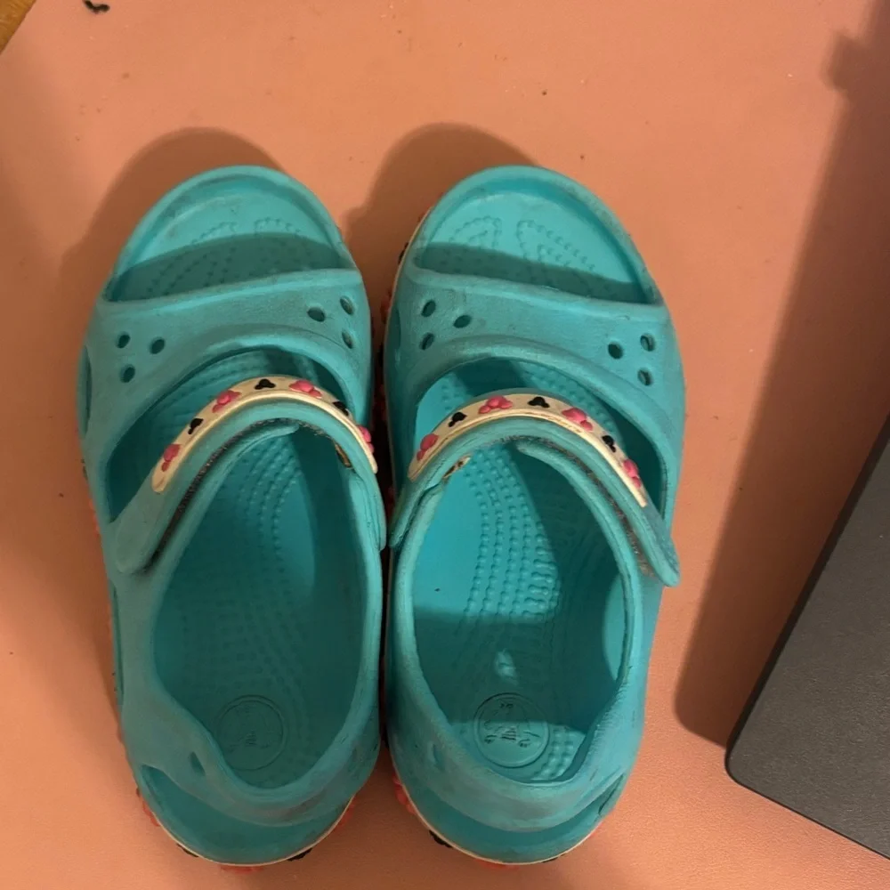 Crocs Crocband II Mickey PS Sandal C9.